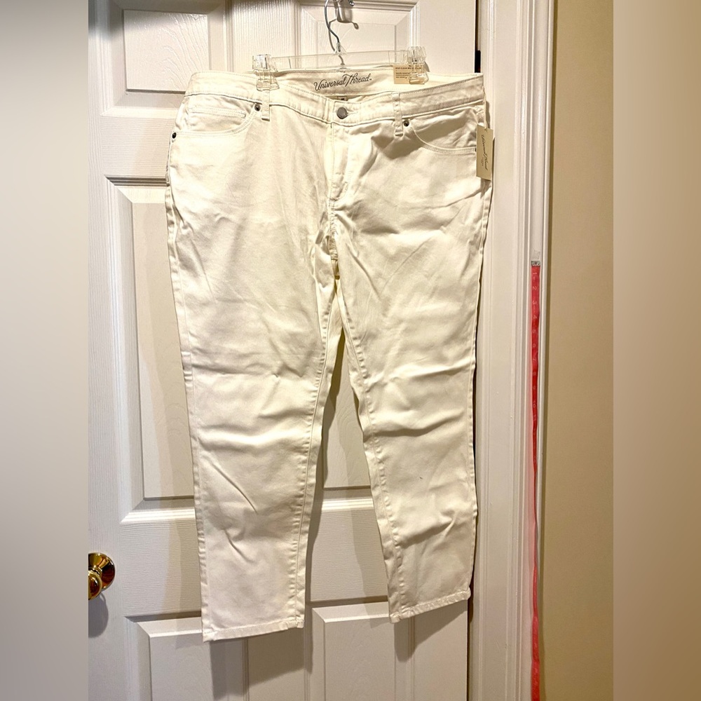 Universal Thread Brand New With Tags White Jeans-Size 20W